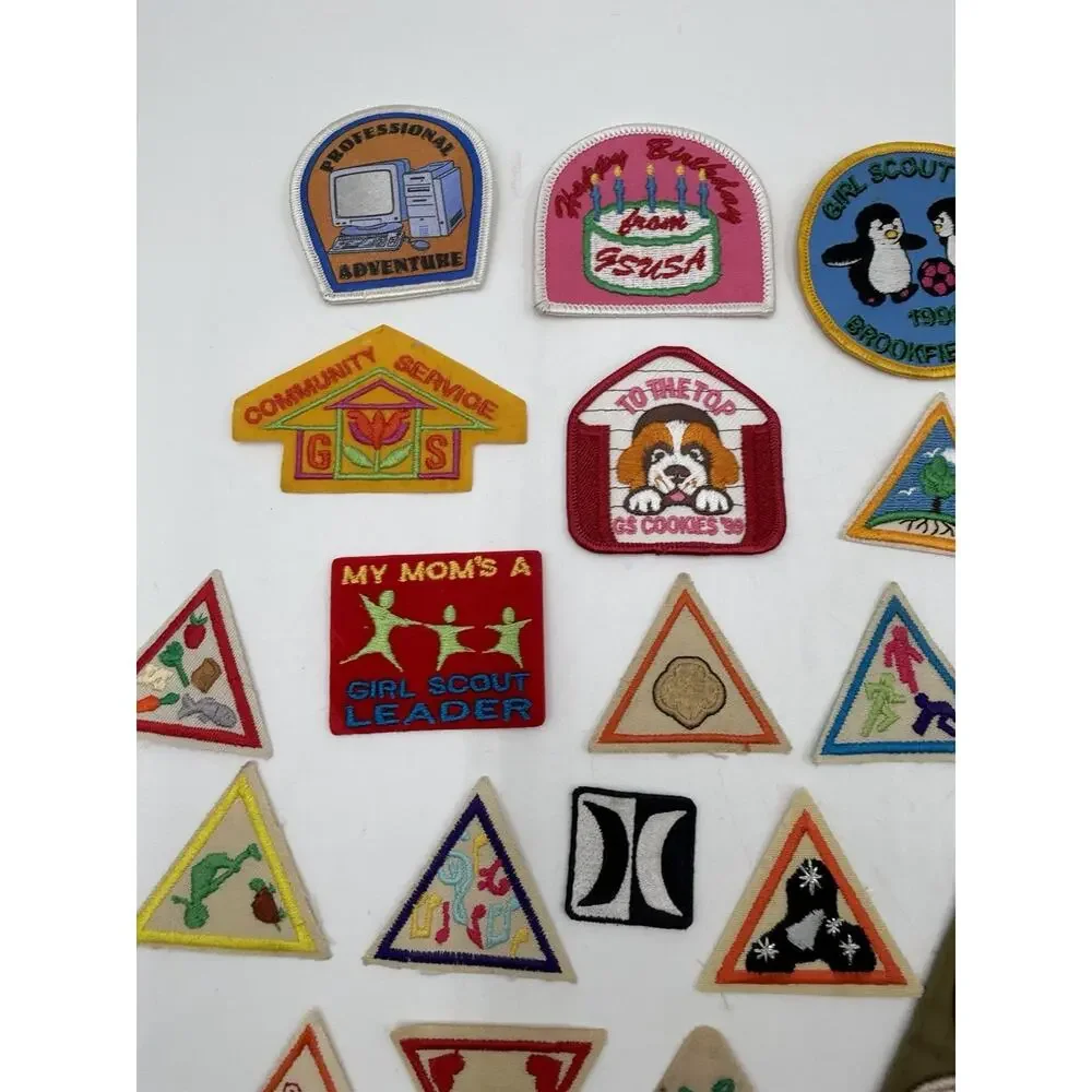 Vintage Girl Scouts Sash Merit Badges Pins Patches Large Mixed Scout Lot